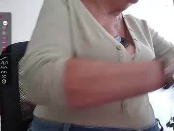  oldschool lady