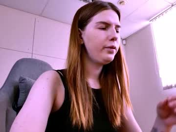 aliceinredsquar