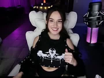 angiefae 