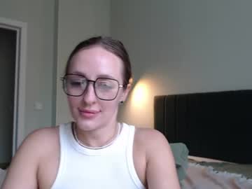 cute girl mia  