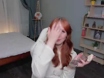 kiss naomi kiss